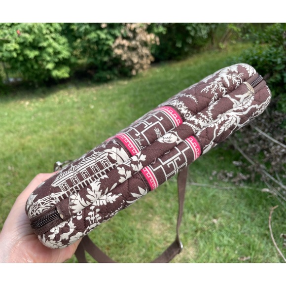 Vera Bradley's Imperial Style Quilted Cotton Covered Tablet/Briefcase - Picture 8 of 14